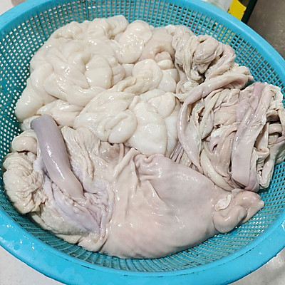 豬三寶（豬大腸，豬小腸，豬肚）