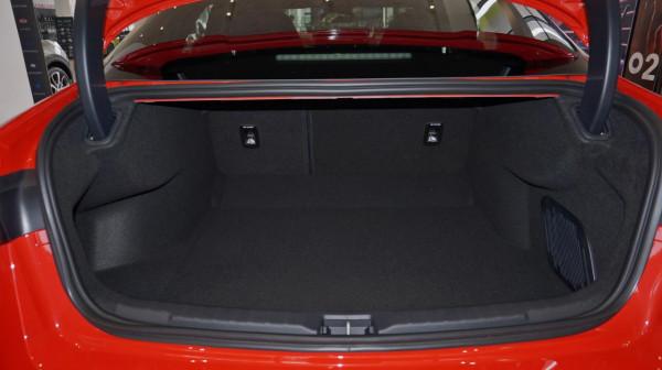 探店拍車-國產運動之光領克03 探店拍車-國產運動之光領克03