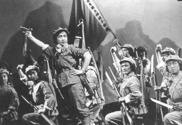 紅色娘子軍均齡不到20歲，存在500余天，毛主席：世界革命的典範