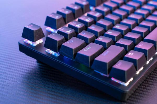 讓遊戲更暢快!雷柏無線電競遊戲裝備體驗 讓遊戲更暢快!雷柏無線電競遊戲裝備體驗