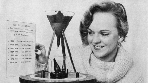 已經進行了快100年，瀝青滴漏實驗，究竟是為了證明什麼？