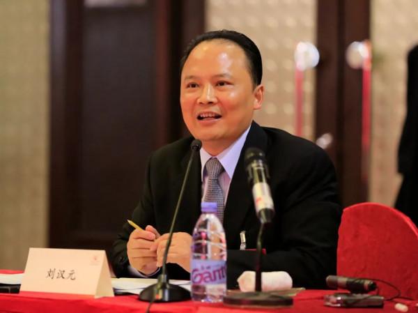 四川富豪賣魚起家，公司實力緊追五糧液，將兩大行業做到世界第一