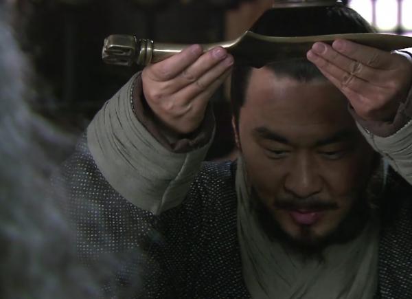 董卓巔峰陣容有多豪華?兩個頂尖謀士,三位元帥,十餘名猛將 董卓巔峰陣容有多豪華?兩個頂尖謀士,三位元帥,十餘名猛將