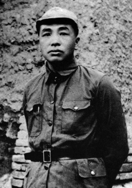 72年毛主席視察南京後,指著王平和許世友直言:不要送,各奔前程 72年毛主席視察南京後,指著王平和許世友直言:不要送,各奔前程