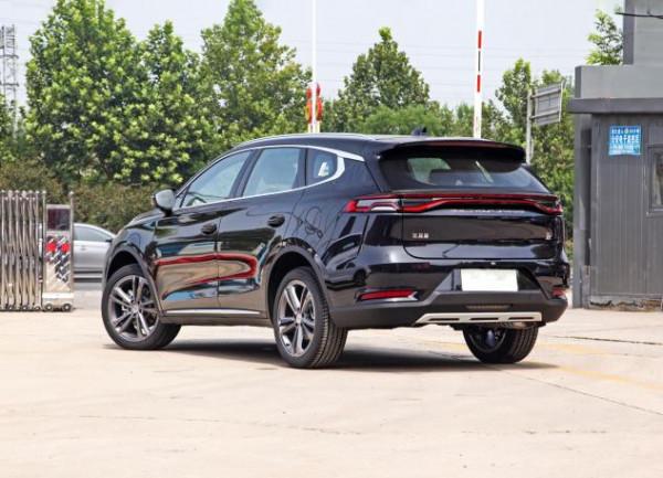 所剩無幾的燃油車,軸距2820mm,超大7座SUV,它保留下來有何實力 所剩無幾的燃油車,軸距2820mm,超大7座SUV,它保留下來有何實力