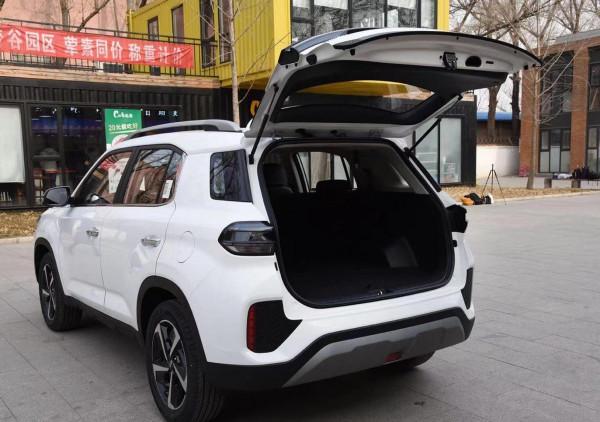 想花15萬買SUV？空間大+油耗低，北京現代全新ix35很靠譜