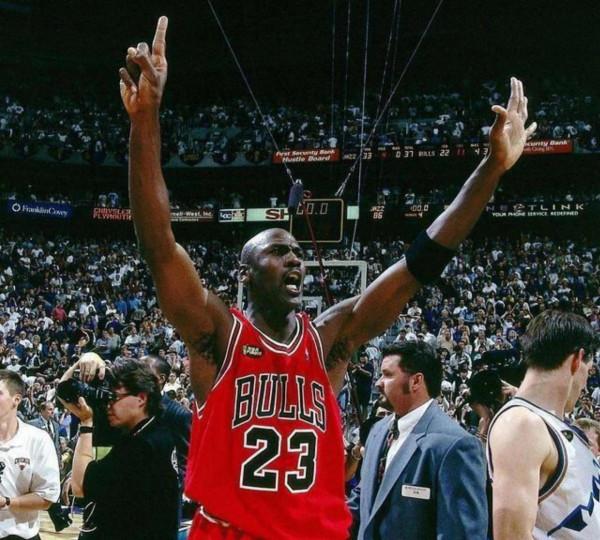 聯盟現役球員得分榜前10一覽!雷霆三少霸榜,庫裡僅排第9 聯盟現役球員得分榜前10一覽!雷霆三少霸榜,庫裡僅排第9