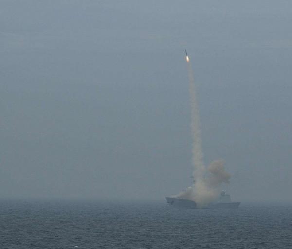 沒有拖曳聲吶就退役20艘新艦,臨時加裝上不行嗎? 沒有拖曳聲吶就退役20艘新艦,臨時加裝上不行嗎?