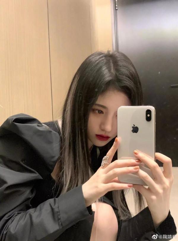 鞠婧禕曬九宮格庫存