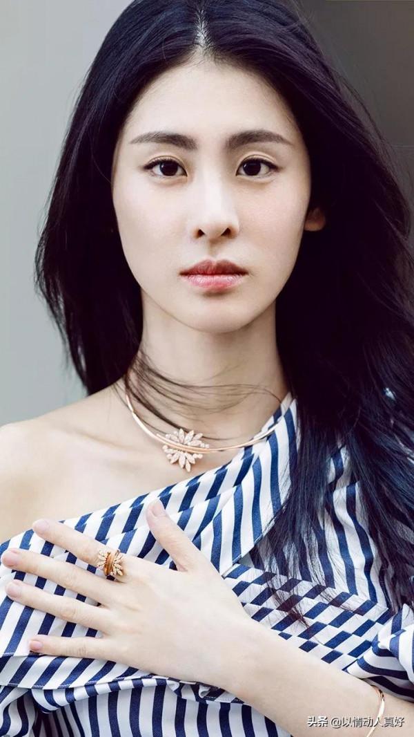 4位未婚女歌手，經歷告訴人們，女人都要給自己留3條後路才好