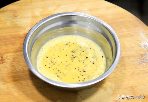 一塊豆腐，兩個雞蛋，廚師長教你做蛋塌豆腐，外焦裡嫩，營養豐富