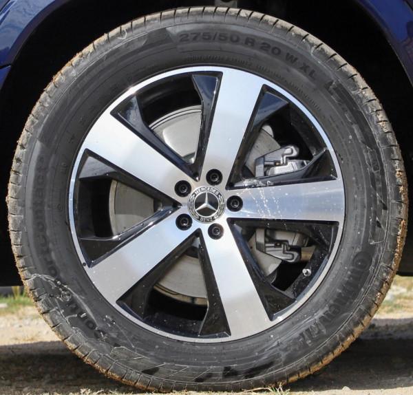 賓士GLS配置解讀，全尺寸豪華大七座SUV，實力表現如何