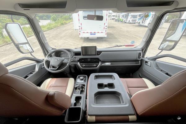 輕卡房車帶拓展，還有乾溼分離衛生間，金龍艾科斯H500單拓展房車