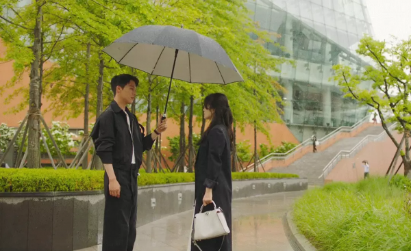 宋慧喬，開始演不相信愛情的女海王了《現在正在分手中》造型解析