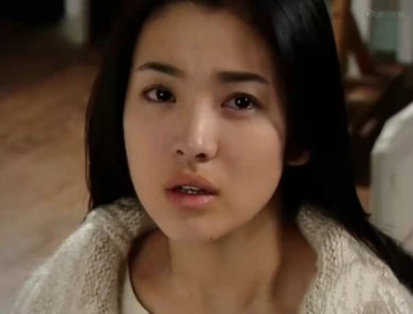 韓劇《現在正在分手中》，宋慧喬穿了這麼多價效比高的小眾品牌