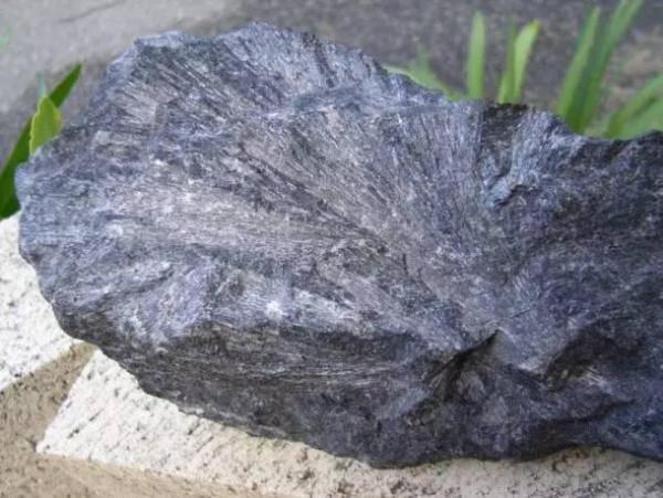 100種漂亮礦石，讓你大開眼界！還有鑑別方法哦