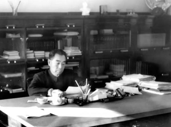 1959年國博開館前，西周國寶被盜驚動周總理，後來查出是監守自盜