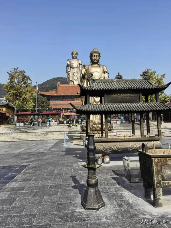 拈花一笑不負卿,只是未到恰當時 拈花一笑不負卿,只是未到恰當時