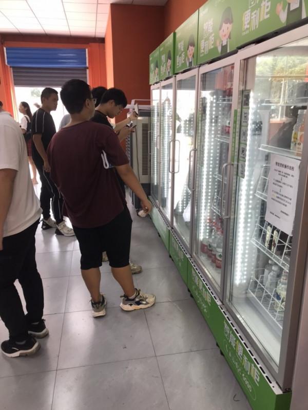 開門櫃售貨機的購物和付款方式是怎樣的 開門櫃售貨機的購物和付款方式是怎樣的