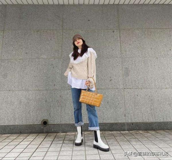 今年冬天“豆腐靴”火了！高階優雅又百搭，配大衣、羽絨服都時髦