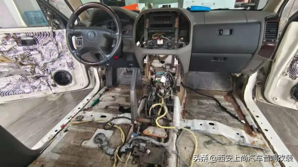 給你一個健康的駕乘環境,三菱帕傑羅升級德國彩虹音響&;全車隔音 給你一個健康的駕乘環境,三菱帕傑羅升級德國彩虹音響&;全車隔音