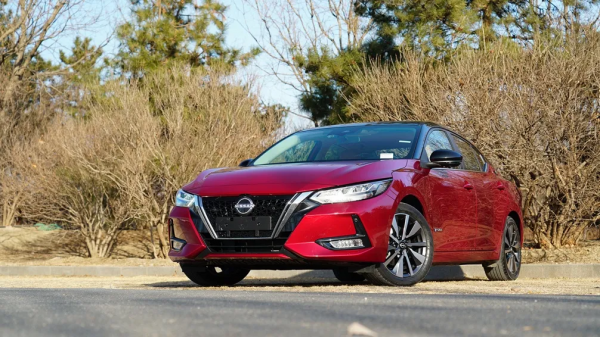 銷量No.1家轎出新:百公里不到4個油,雷凌卡羅拉壓力大 銷量No.1家轎出新:百公里不到4個油,雷凌卡羅拉壓力大