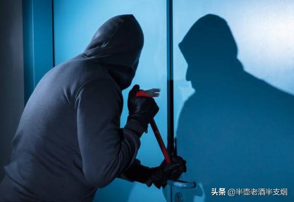 辛追的素紗襌衣:日本人數萬美元買不到一根絲線,最後被偷走了? 辛追的素紗襌衣:日本人數萬美元買不到一根絲線,最後被偷走了?