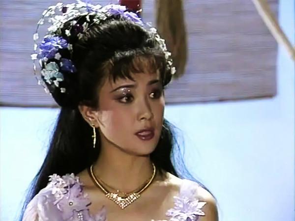 “蘇妲己”別硬演，有人成經典，有人被觀眾嘲笑：出了全肉裝