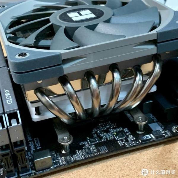 雙11打造自己的桌面，小鋼炮8.8L A3 CNC機箱塞下6600xt+3600+4盤