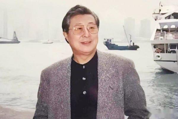 89歲王心剛，與患病妻子恩愛60年不離不棄，兒女已是億萬富翁