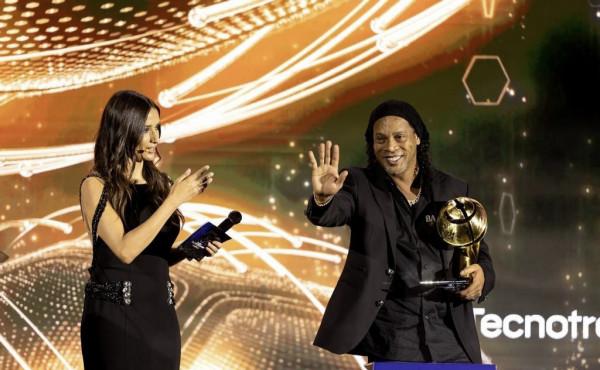 恭喜萊萬！2021年再得獎，姆巴佩C羅也均有收穫，梅西被忽略