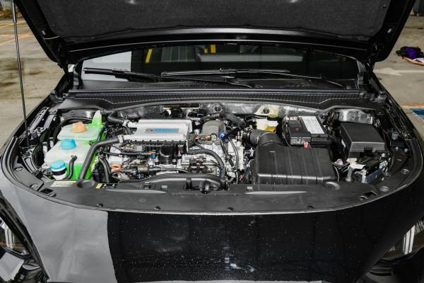 配1.5T+7DCT，百公里加速6.95秒，外觀很動感，帶你看傳祺影豹