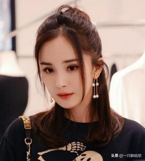 你適合“披頭髮”還是“扎頭髮”,取決於三個部位,髮際線很關鍵 你適合“披頭髮”還是“扎頭髮”,取決於三個部位,髮際線很關鍵