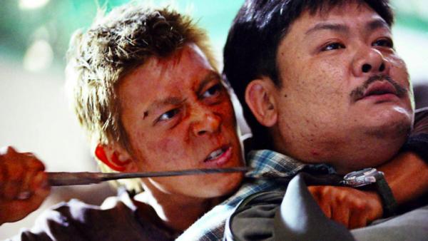 一部黑白電影，充滿腐爛肉香