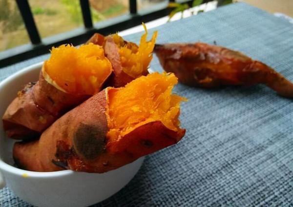 原來烤紅薯這麼簡單,只需電飯煲,不加一滴水,個個香甜流糖汁 原來烤紅薯這麼簡單,只需電飯煲,不加一滴水,個個香甜流糖汁