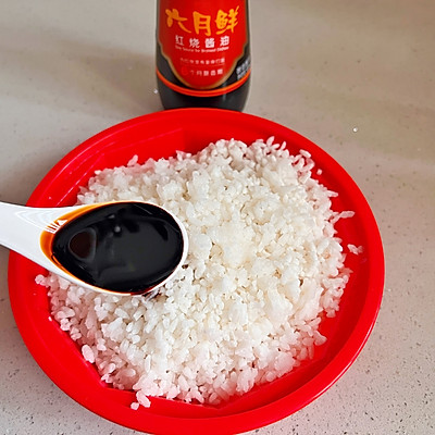 #暖冬醬在手,嗨吃部隊鍋#聖誕限定辣醬炒飯 #暖冬醬在手,嗨吃部隊鍋#聖誕限定辣醬炒飯