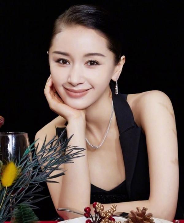 王子文自爆20多歲曾不斷更換男友？緋聞男友3個，真愛是吳永恩