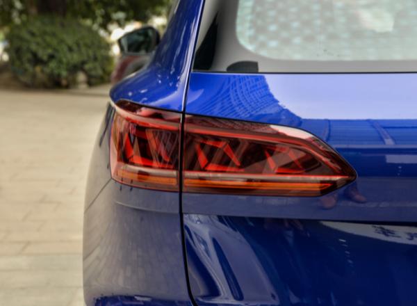 配全時四驅+託森，純進口還有空氣懸架，帶你看大眾途銳