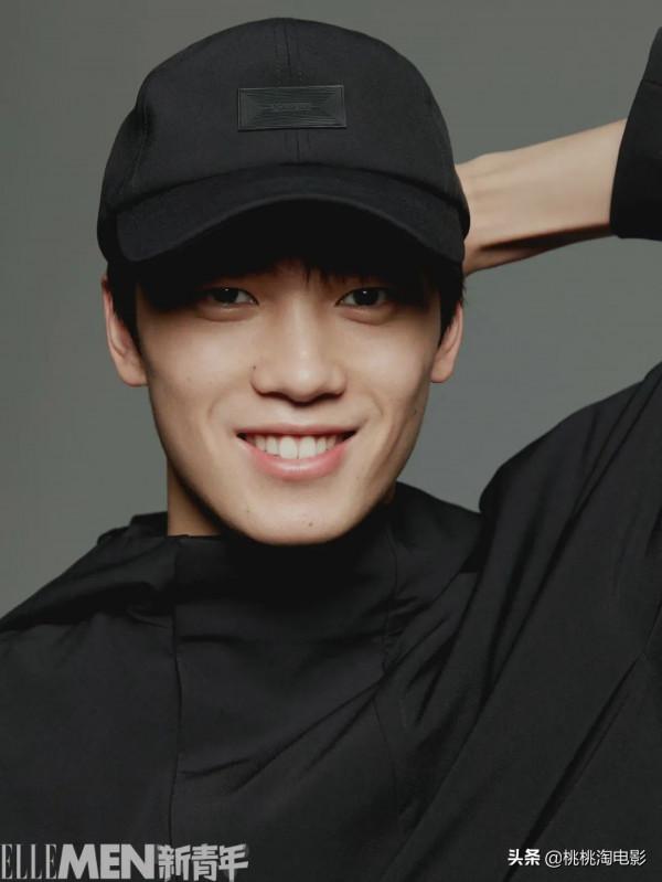 組圖：奧運冠軍汪順《體育畫報》封面大片，外形俊朗高大帥氣