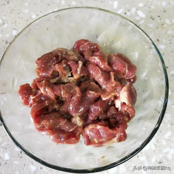 酸湯真的太有魔力了！酸爽過癮，超級下飯！熱乎乎的，太美味啦