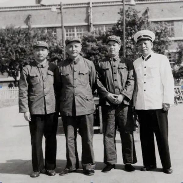 成立最晚的福州軍區,歷任司令員都是誰?分別是什麼軍銜? 成立最晚的福州軍區,歷任司令員都是誰?分別是什麼軍銜?