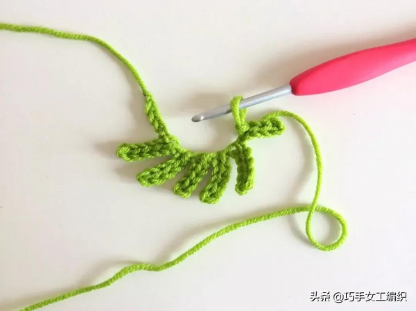 家裡的電源線用這招改造太讚了，多種葉子的鉤法，美爆整個家