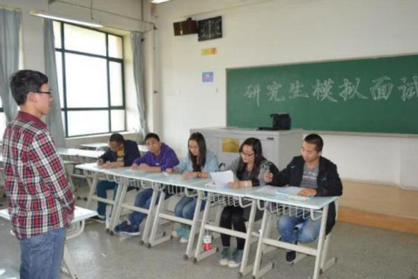 二本生扎堆考研，拿下初試卻屢次在複試“栽跟頭”，導師說出原因