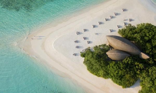 人過中年,與人兩寬,渡人短長 人過中年,與人兩寬,渡人短長