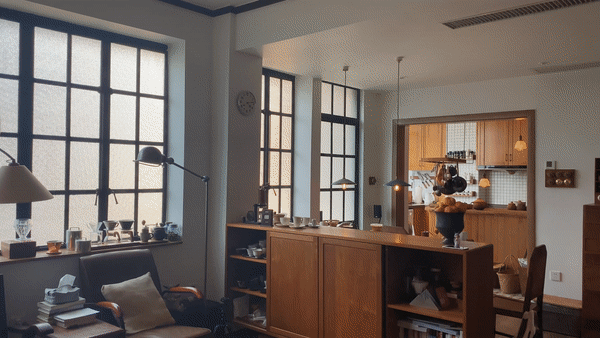 10萬爆改80平老房子，他們在鬧市過上了世外桃源的生活