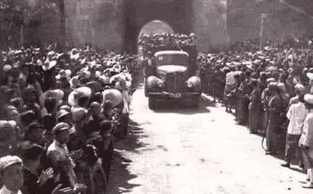 江西老紅軍奉命支教,到任後卻被當場逮捕判處死刑,他犯了什麼罪? 江西老紅軍奉命支教,到任後卻被當場逮捕判處死刑,他犯了什麼罪?