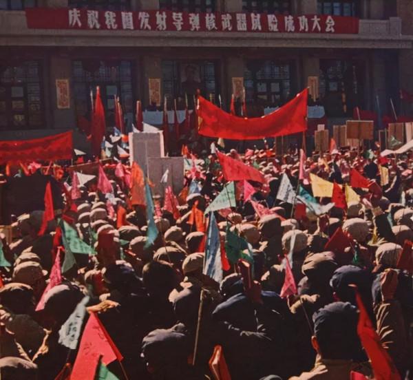 中國導彈核武器試驗時，有7個人留在僅距160米的站位上