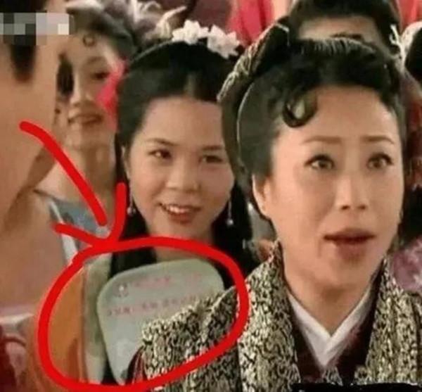 張飛穿皮鞋，楊穎“花容失色”，觀眾：我們連敷衍都不配了嗎？