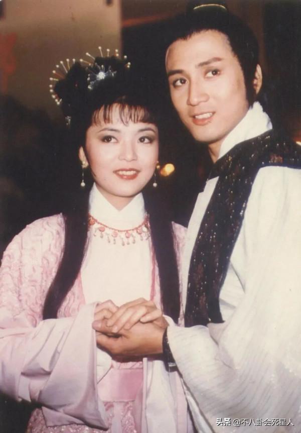 14位香港老牌男神,年輕時個個是大帥哥,40歲後顏值大跌 14位香港老牌男神,年輕時個個是大帥哥,40歲後顏值大跌