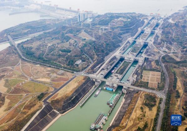 三峽樞紐年航運透過量首次突破1.5億噸